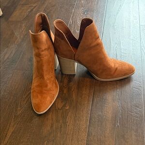 Qupid Brown Heeled Ankle Boots